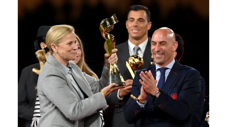 Luis Rubiales no quiso leer el discurso que la RFEF había preparado para él y que resultaba mucho menos polémico que el que finalmente terminó leyendo.