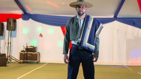 El Huaso Isla hace patria en Argentina.