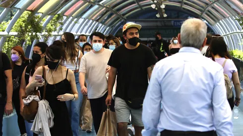 Ingreso al Mall Costanera Center.