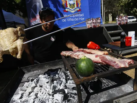 ¿Cómo hacer un buen asado? Así se debe prender el carbón