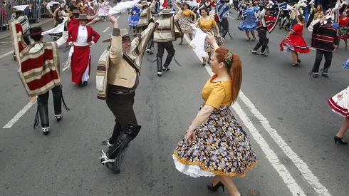 Los mejores saludos y frases para enviar en Fiestas Patrias.