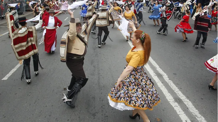 Los mejores saludos y frases para enviar en Fiestas Patrias.