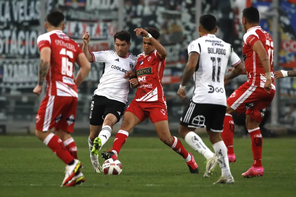 César Fuentes en acción ante Deportes Copiapó. Una vez más fue lateral derecho en el Campeonato Nacional 2023. (Javier Salvo/ Photosport).