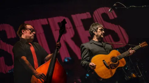 Álvaro Henríquez presenta show íntimo.