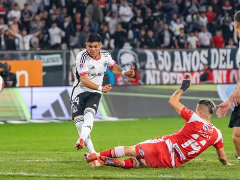 Quinteros le echa la culpa a la cancha por el gol perdido por Thompson