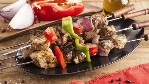 Mejores cortes de carne para los anticuchos