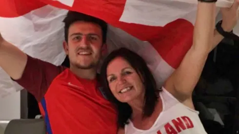 La madre de Harry Maguire salió a defenderlo en Instagram.