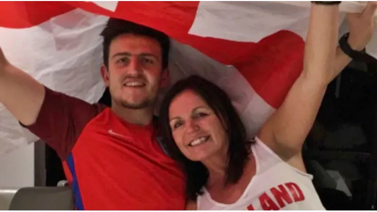 La madre de Harry Maguire salió a defenderlo en Instagram.