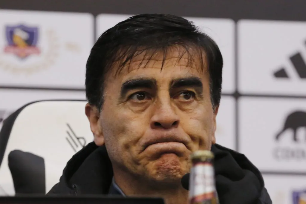Gustavo Quinteros habló de las opciones que tuvo Matías Catalán de reforzar a Colo Colo. (Marcelo Hernandez/Photosport).