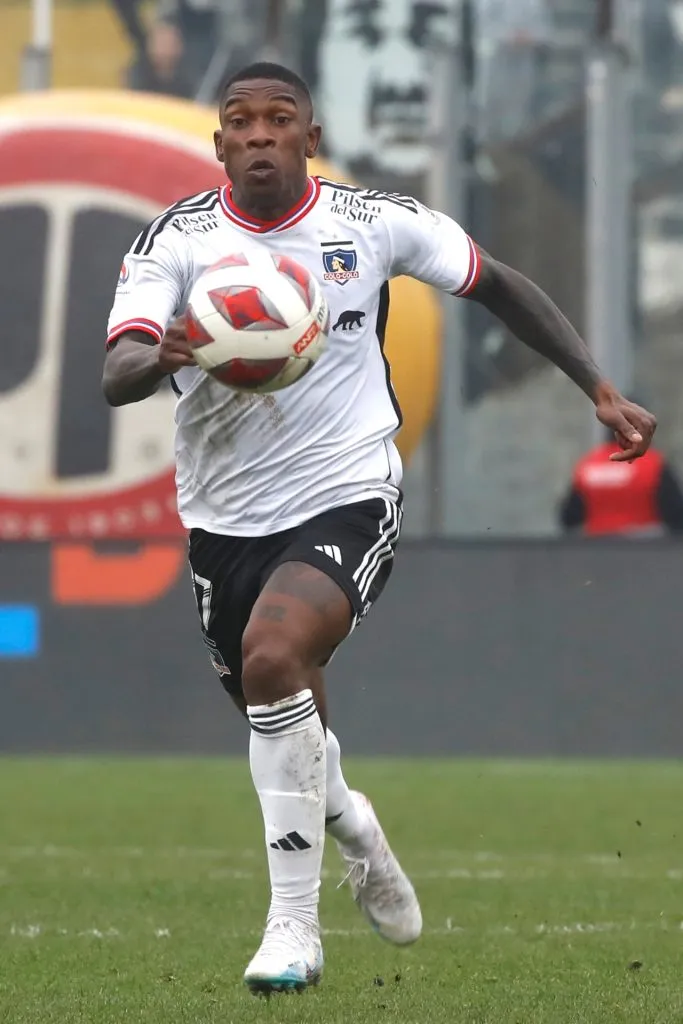 Fabián Castillo no juega por Colo Colo desde la fecha 21, en el empate con Coquimbo Unido (Photosport)