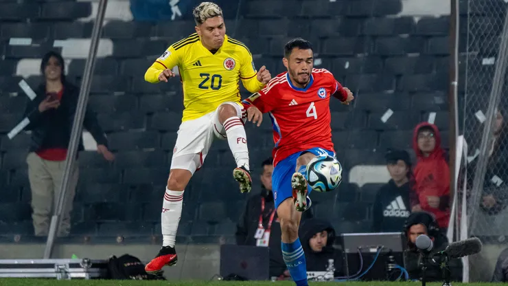 Quintero durísimo por la cancha del Monumental.