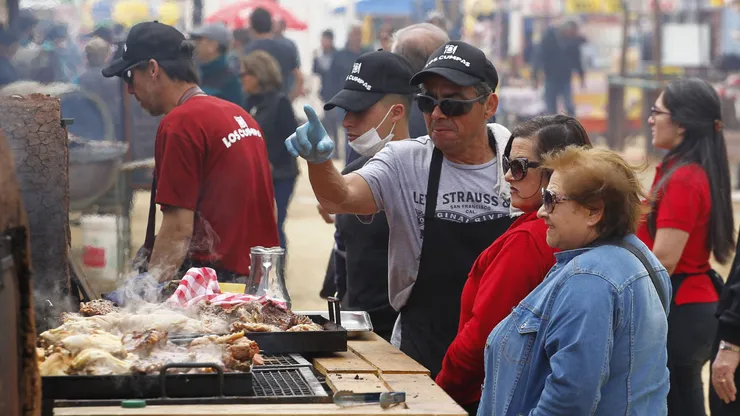 ¿Recibo el Aguinaldo de Fiestas Patrias si estoy con licencia?