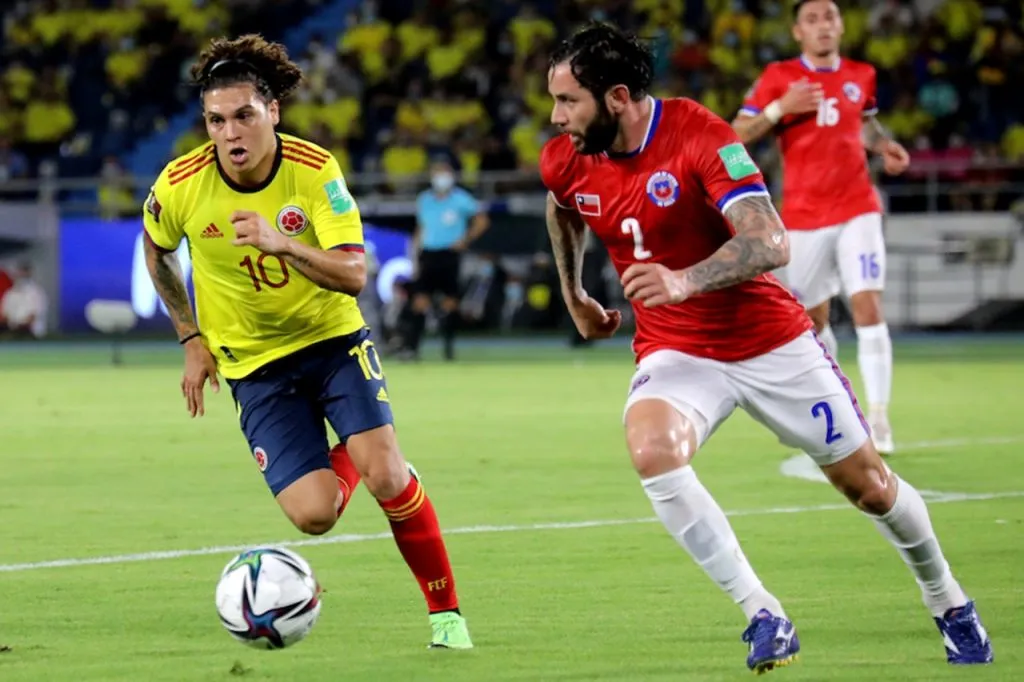 Colombia venció a Chile por 3-1 en su último choque por Eliminatorias (Photosport)