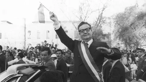 Salvador Allende es declarado ciudadano ilustre en Valparaíso.
