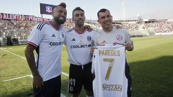 Vidal sueña con volver a Colo Colo y le pidió a los dirigentes que también lleven a Medel