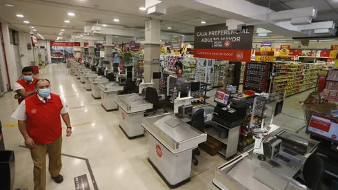 ¿A qué hora cierran los supermercados hoy 23 de diciembre?