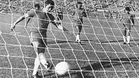 Pollo Véliz y la Roja contra la URSS en dictadura.