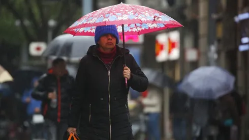 Revisa el pronóstico del tiempo para Santiago.
