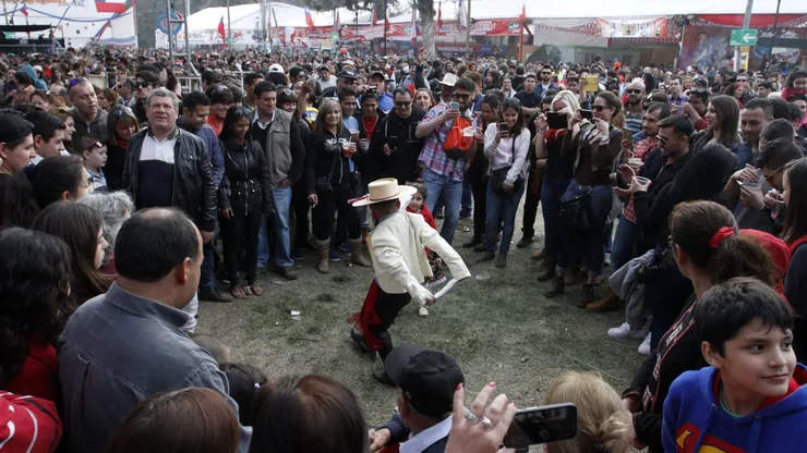 ¿Qué día podría llover para las Fiestas Patrias?
