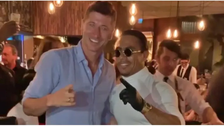 Lewandowski ha comido en un par de ocasiones en el restaurant de Salt Bae.