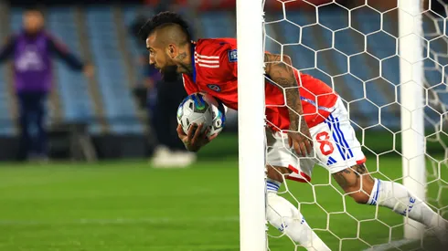 Vidal mostró corazón en su ingreso a la cancha