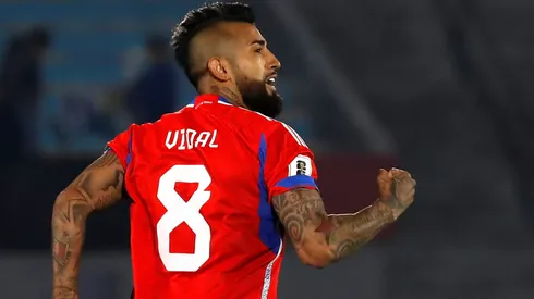 Arturo Vidal consigue el descuento para Chile ante Uruguay.
