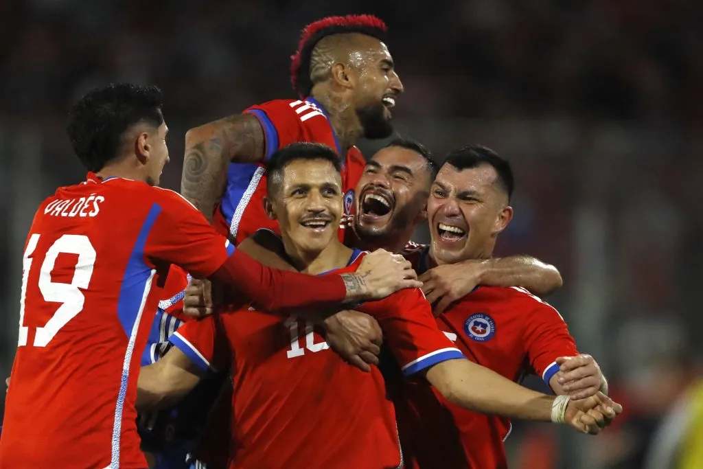 Alexis no estará con sus compañeros en Uruguay.