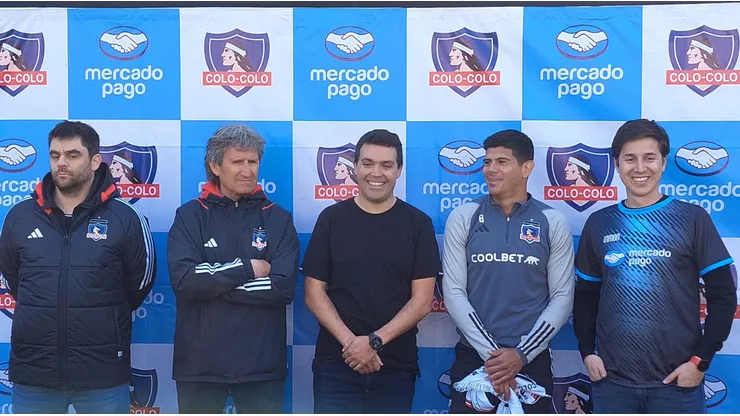 Colo Colo haciendo oficial su alianza comercial con Mercado Pago