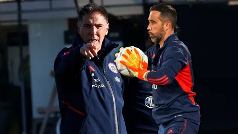 Históricos de la Roja critican con todo a Berizzo tras reconocer pasada de cuenta a Bravo.