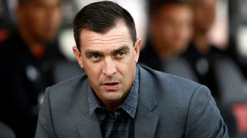 El ex técnico de Colo Colo regresa a la actividad tras su paso por España.