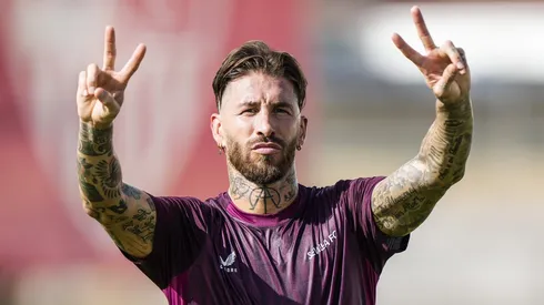 Callejón oscuro a Ramos.