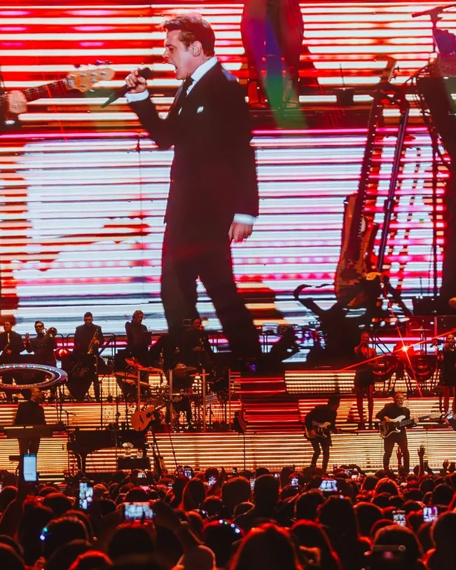 El Sol de México se presentó en su octavo show en Chile. Fotografía: Guillermo Salazar