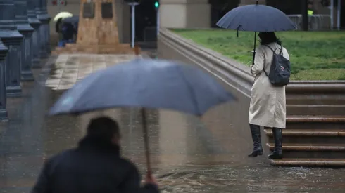 Revisa el pronóstico del tiempo para Santiago.