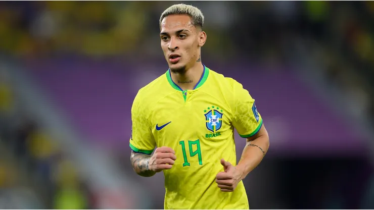 Antony, actualmente juega en Manchester United.