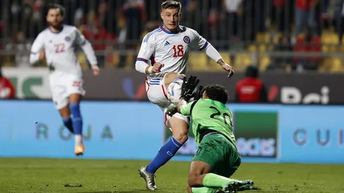 Bruno Barticciotto es la primera baja de la Roja para el arranque de las Eliminatorias Sudamericanas para el Mundial 2026.
