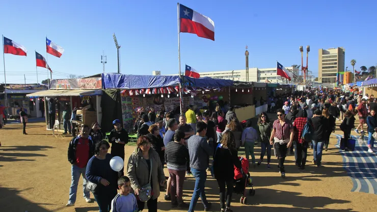 ¿Recibo Aguinaldo Fiestas Patrias si empecé a trabajar en septiembre?