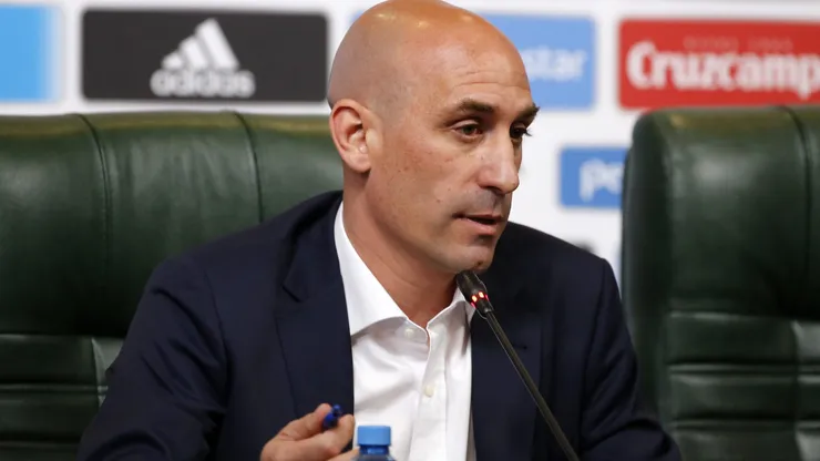 Tribunal español lanza primera resolución y le baja el perfil al caso de Luis Rubiales.