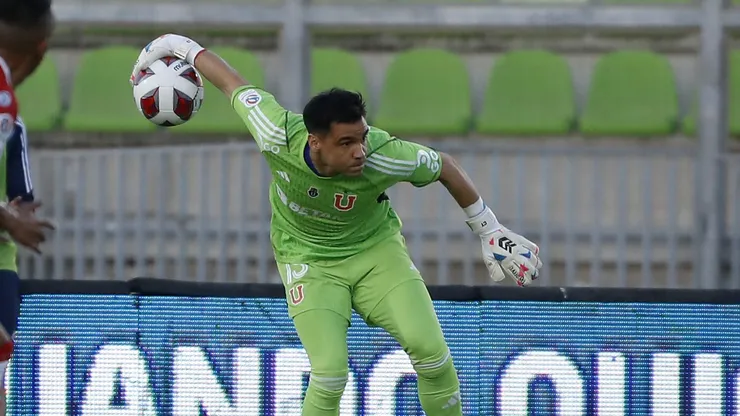 Toselli repite titularidad en Universidad de Chile.