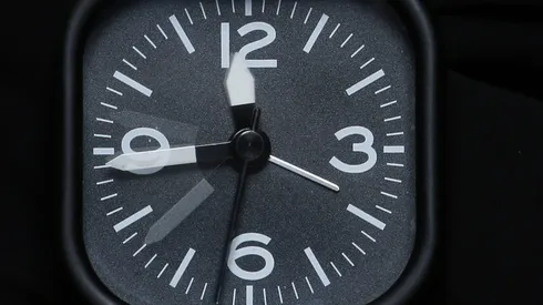 ¿Cuándo y cómo se hace el cambio de hora en Chile? Mira paso a paso.