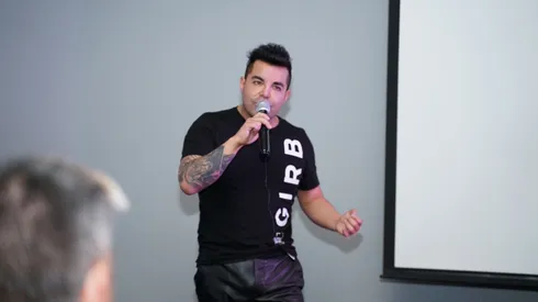 El gran premio que entregó el empresario Iván Martínez a un emprendedor.