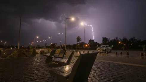 ¿Qué comunas tendrán tormentas eléctricas en Santiago y cuándo?