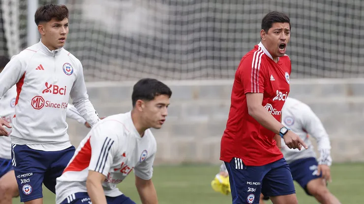 Córdova comienza a impregnar su estilo en los futbolistas jóvenes de Chile. | Foto: Comunicaciones La Roja
