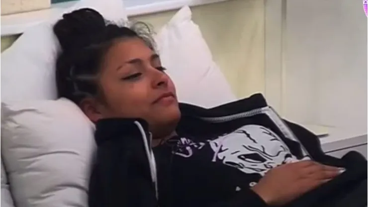 Vivi le confiesa su amor a Coni.
