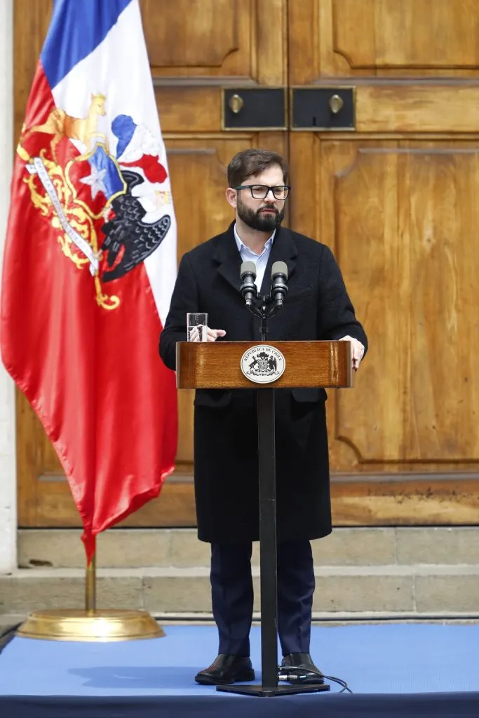 Santiago, 30 de Octubre de 2023. El Presidente de la República, Gabriel Boric Font, conmemora el Día de las Iglesias Evangélicas y Protestantes en el Patio de las Camelias al interior de La Moneda | Foto: Nicolas Klein/Aton Chile.