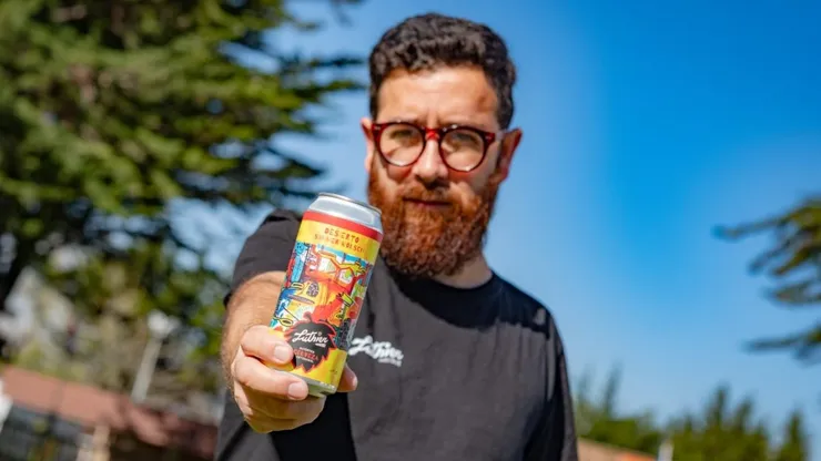 Carlos Carrasco creó la cerveza Luthier y ahora escribe un libro sobre la temática chelera