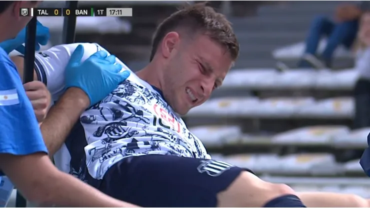 Bruno Barticciotto sale por lesión en duelo de Talleres ante Banfield.
