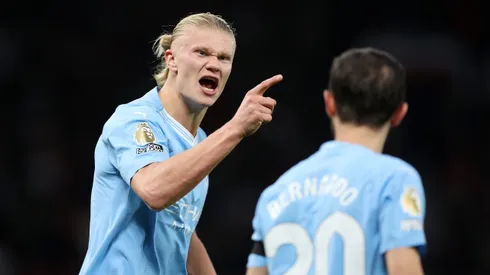 Con dos tantos del Androide, el Manchester City está derrotando al United en el derby de la ciudad.