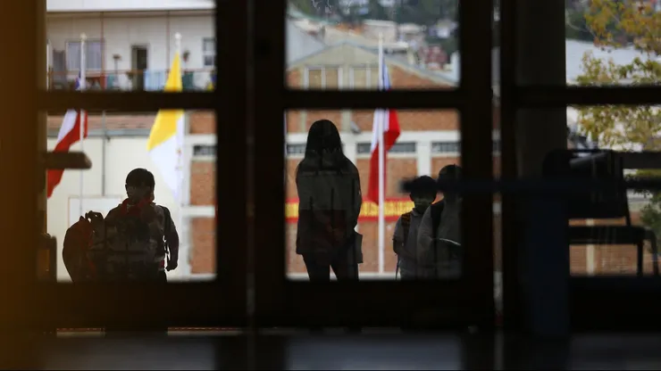 Estudiantes a la salida de clases.