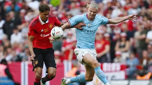 La fecha 10 del fútbol inglés se cierra con una nueva edición del Derbi de Manchester.