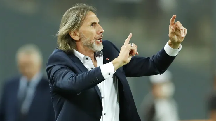 Bolivia quiere repetir el proceso de Perú con Gareca.